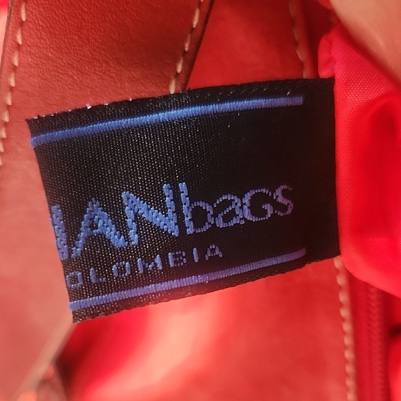 Safari Columbian Bags Vintage Red Lamb Skin Leather Purse With Adjustable Strap - Picture 12 of 13